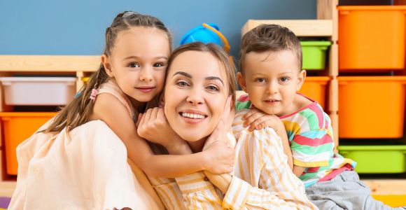 Babysitterin mit Kindern